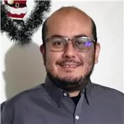 Profesor de biología y química para estudiantes universitarios y bachilleres