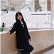 Studentessa universitaria con anni di esperienza nel tutoring di giovani ragazzi 