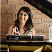 Insegnante di musica pianoforte/Tastiera, con più di 20 anni di esperienza, specializzata nell'insegnamento ai bambini