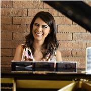Insegnante di musica pianoforte/Tastiera, con più di 20 anni di esperienza, specializzata nell'insegnamento ai bambini