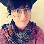 Hello everyone! Sono Alessia e la lingua inglese è la mia passionr! Se avete bisogno di aiuto per comprenderla meglio, Here I am!