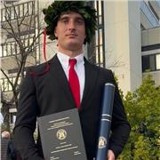 Laureato in ingegneria informatica e abilitato. Ripetizioni di matematica, fisica e informatica. Per superiori e medie