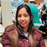 English language teacher providing training for cracking IELTS exam