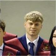 Estudiante de filología, 3 en años experiencia en clases particulares y profesor de academia de Inglés