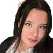 Soy una chica de 23 años con alto nivel de inglés. Me apasionan los idiomas, la psicología, filosofía, mindfulness e historia.