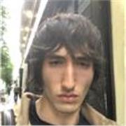 Ayant vécu 3 ans en Espagne et étant bilingue grâce à mon héritage je vous propose des cours d’espagnol vivant et pertinent où vous apprendrez toutes les subtilités de cette langue grâce à mon expérience 