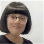 Profesora que se ofrece para dar clases de ingles