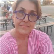 Laureata in Lettere moderne impartisce lezioni di Storia ad alunni e studenti delle scuole medie e superiore on line