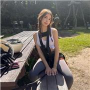 Ich bin eine engagierte Studentin, die Nachhilfe in Englisch und Geschichte bietet. ( Berlin )