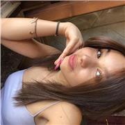 Studentessa universitaria disponibile per aiutocompiti, flessibile ma professionale