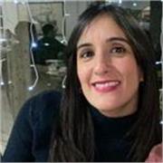 Passionate linguist with master’s degree in Languages and Literature, teaches English to Italians and speakers of other languages.