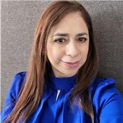 Soy una persona que le gustan los retos y que siempre busco el aprender cosas nuevas para estar actualizada y transmitir mis conocimientos y experiencia a mis estudiantes.
Me identifico muy bien con los adolescentes y jóvenes, pero también me da mucha sat