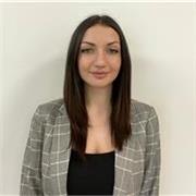 Certificata TEFL e appassionata di lingue, sono qui per aiutarti a raggiungere i tuoi obbiettivi linguistici con un metodo efficace, divertente e adatto a tutti.