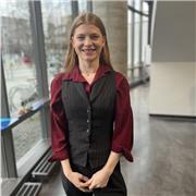 Mathe-Tutorin für Kinder und Jugendliche. Physik und Englisch ebenfalls möglich :)