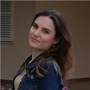 Online Spanischlehrerin mit praktischen und personalisierten Unterrichtsstunden (mit Fokus auf Konversation).