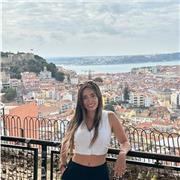 Estudié lenguas modernas en Colombia, tengo conocimiento de italiano portugués e inglés