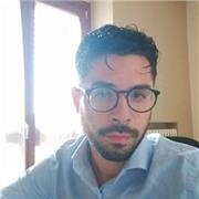 Laureato magistrale in Filosofia 110 lode e dignità di stampa, offre l'opportunità di comprendere i temi della filosofia tramite didattica digitale. Ripetizioni esaustive su materiale liceale ed universitario