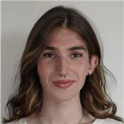 Soy estudiante de Inglés en EHU y tengo el C1 de inglés. Ofrezco clases particulares