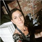 Diplomata al liceo classico, a pieni voti ,offre ripetizioni di italiano ed altre materie