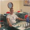 Giocatore di prima categoria nazionale, laureato magistrale in psicologia, con abilitazione da istruttore fsi (ottenuta mediante corso snaq coni) propone lezioni di scacchi!