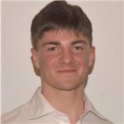 Lezioni online di materie informatiche ben strutturate e focalizzate a trovare e ascoltare le esigenze dello studente.