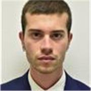 Dottore in Legge, laureato a pieni voti e praticante avvocato, offre lezioni di Diritto per studenti universitari e non online