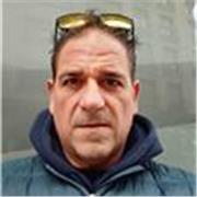 Mi principal meta es capacitar a estudiantes de todas las edades para que logren una comunicación efectiva y fluida en inglés, cub