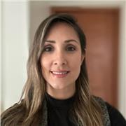 Profesora especializada en enseñanza del inglés para niños en ambientes bilingües. Clases de inglés particulares y grupales. Híbri