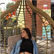 Studentessa quinto anno di scienze umani offre aiuto a ragazzi più piccoli. Sono brava in scienze umane, filosofia, italiano