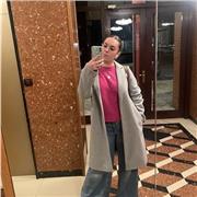 Soy una chica de 22 años, licenciada en derecho y actualmente haciendo el máster de abogacía. También soy monitora de ocio y tiemp