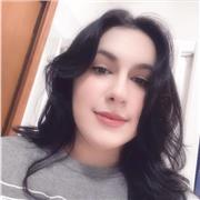 Ragazza fluente in lingua inglese offre lezioni private a studenti delle scuole elementari, medie e superiori