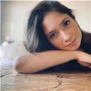 Clases particulares adaptadas a las necesidades del alumno,  explicaciones claras y actividades prácticas originales.