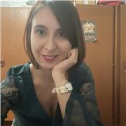 Docente di lingua inglese e francese impartisce lezioni private a studenti delle scuole medie e superiori e fornisce supporto nello studio di italiano storia e geografia