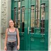 Doy clases particulares de matemáticas, biología, euskera, química o inglés desde primaria hasta segundo de bachillerato