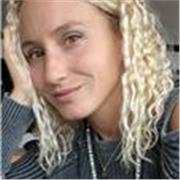 Sono una tutor appassionata che adora la lingua inglese e insegnare ai ragazzi