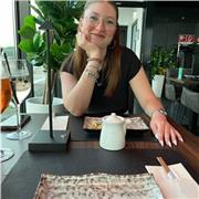 Ich biete Kurse/Nachhilfe/Übersetzen an, basierend mit dem Wissen, meiner absolvierten Fremdsprachenkorrespondenten-Ausbildung