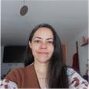 Profesora de psicología, arte-terapia y Psicología Transpersonal