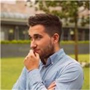 Orientador educativo, con dos procesos de oposición aprobados y experiencia como orientador educativo en centros asturianos.