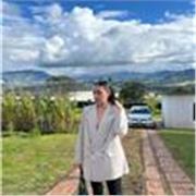 Profesora de química y biología de primaria, bachillerato y universidad