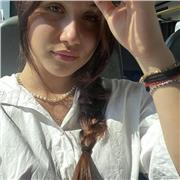 Studentessa del 3 anno di LES è disponibile a dare lezioni private online e non di: inglese, storia, italiano, scienze, psicologia