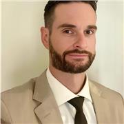 Native English teacher with 10+ years’ experience, bringing energy, humour and real-world experience into every lesson.