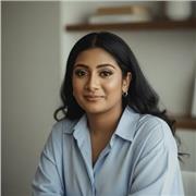 English tutor for age 7–16, GCSE preparation, online lessons.