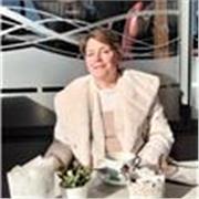 Offro lezioni private a bambini e adulti. Adottando alle loro esigenze. Pittura e disegno, progettazione e design.