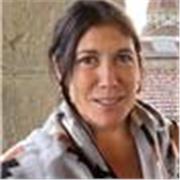 Madrelingua esperta con la passione per l'insegnamento e la letteratura offre lezioni private e personalizzate.
Contattami ! GRACI