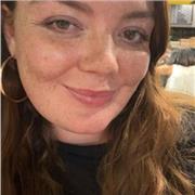 Lehrämtlerin gibt Englisch Nachhilfe