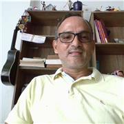 Nivel técnico y universitario, trabajos especializados en estadística con software R.