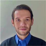 Maestro con facilidad para hacer entendibles y disfrutables las matemáticas