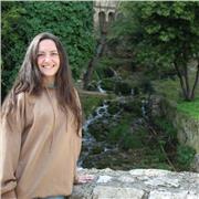 Profesora de química y matemáticas a nivel tanto de la ESO como de primaria. Tengo 25 años y soy graduada en Química. Actualmente me encuentro realizando los estudios de doctorado