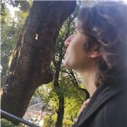 Sono uno studente di Filologia moderna, ho 23 anni, posso aiutarti nello studio della letteratura!