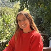 Profesora de idiomas con años de experiencia en Argentina, Australia y España. Todos los niveles y edades